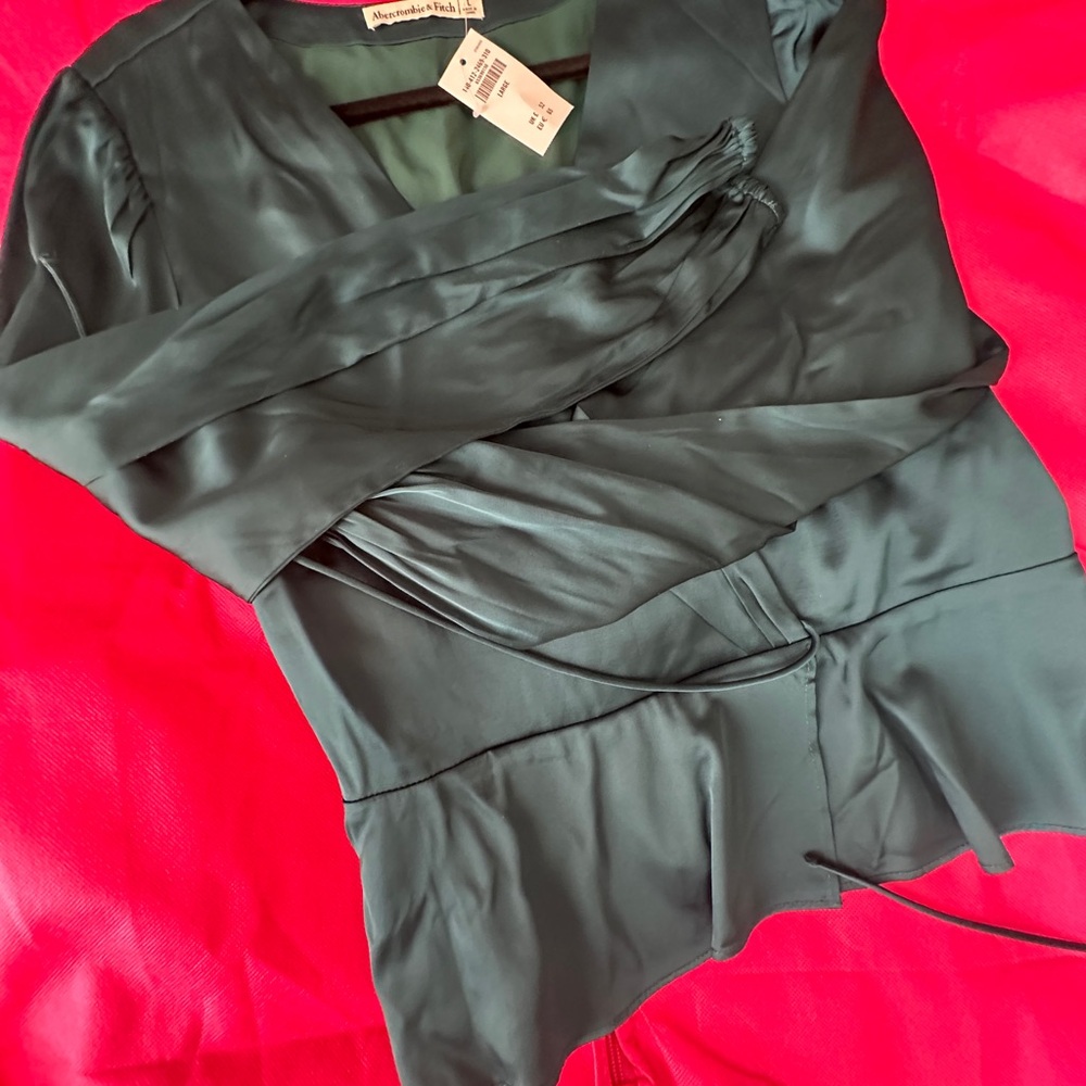 Abercrombie & Fitch satin wrap front blouse in teal- Large NWT - Picture 7 of 9